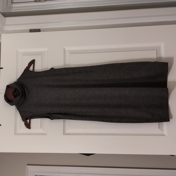 XS Old Navy Sleeveless Turtleneck Dress - Picture 1 of 10